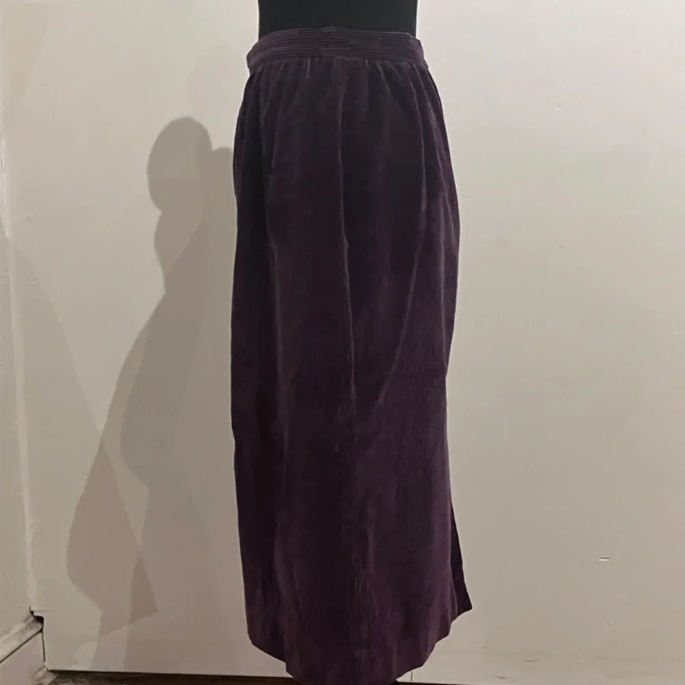 Purple corduroyed, pencil skirt